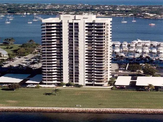 Picture of 123 Lakeshore Drive 642, North Palm Beach FL 33408