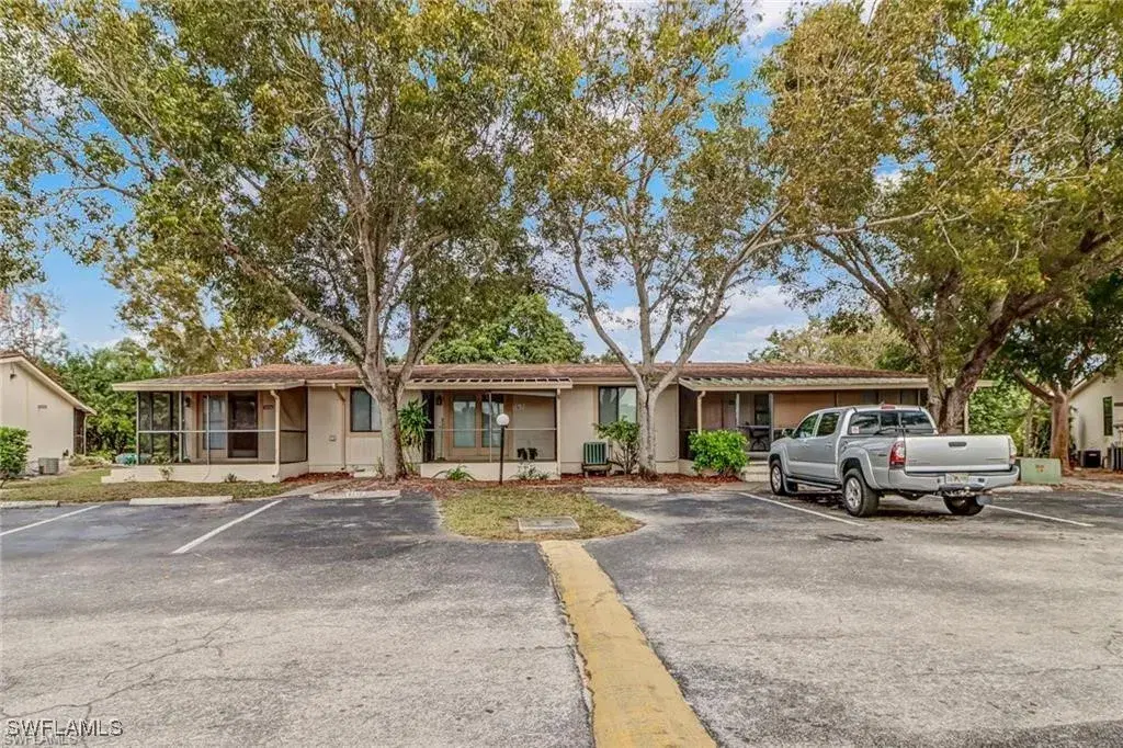 Picture of 5218 Treetops Dr I, Naples, FL 34113
