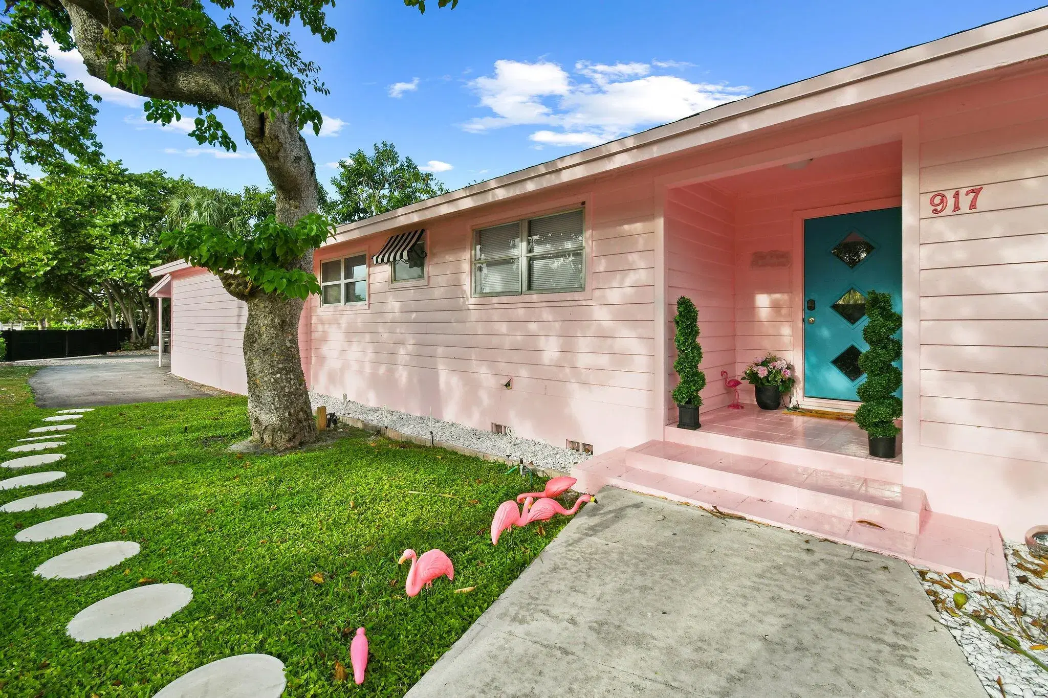 Picture of 917 Market Street, West Palm Beach, FL 33401