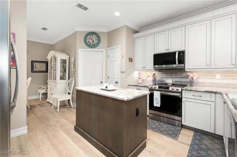 Picture of 8848 Fawn Ridge Dr, Fort Myers FL 33912