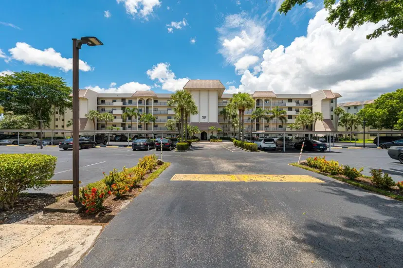 Picture of 9220 SW 14Th Street 3208, Boca Raton FL 33428
