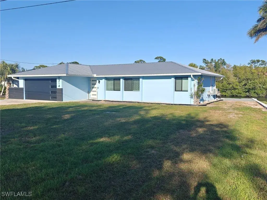 Picture of 1314 Thompson St, North Fort Myers, FL 33903