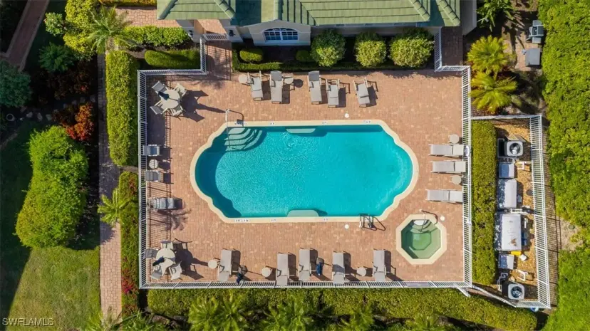 Picture of 558 Vintage Reserve Ln 19B, Naples FL 34119