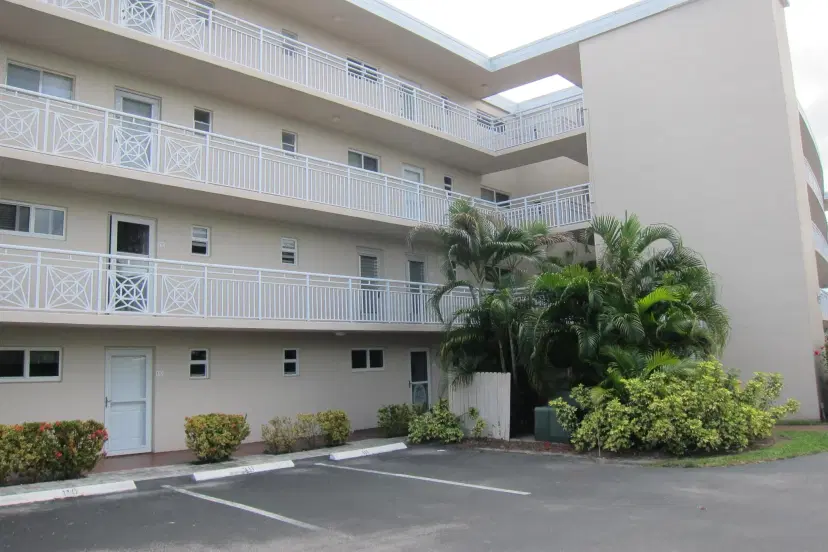 Picture of 2728 N Garden Drive N 409, Lake Worth FL 33461