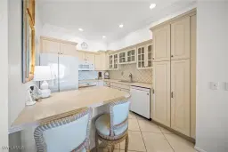 Picture of 1212 Benjamin Franklin Dr 102, Sarasota, FL 34236