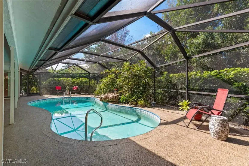 Picture of 2287 Queens Way, Naples FL 34112