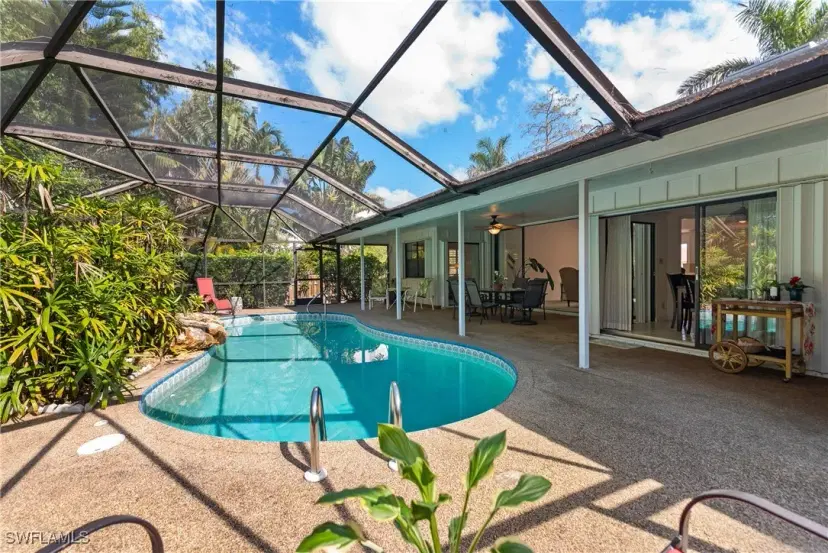 Picture of 2287 Queens Way, Naples FL 34112