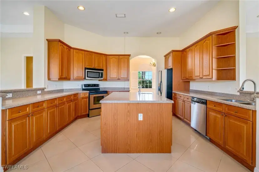 Picture of 680 Mirror Lakes Ct, Lehigh Acres FL 33974