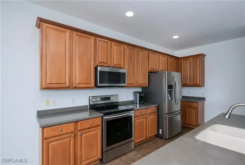 Picture of 11512 Clumbet Ln, Lehigh Acres FL 33971