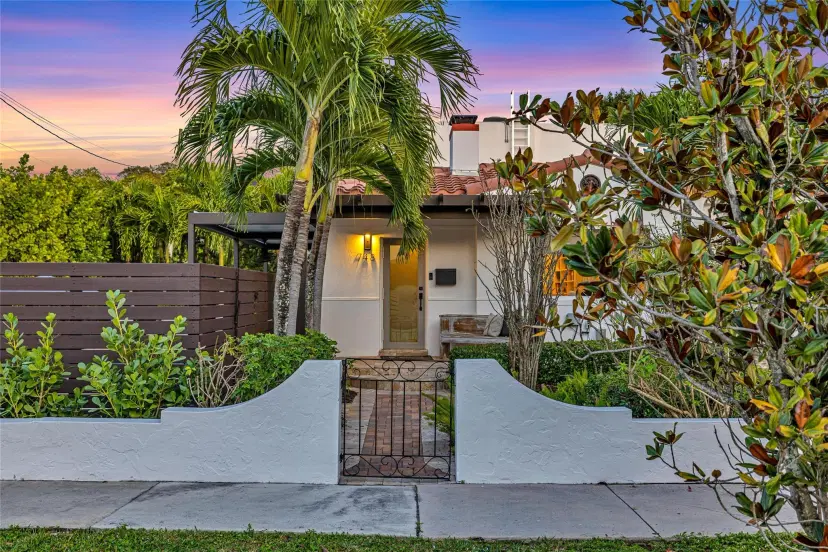 Picture of 748 NE 17Th Way, Fort Lauderdale FL 33304
