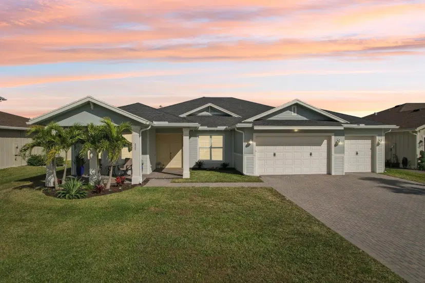 Picture of 822 Hookline Circle, Loxahatchee FL 33470