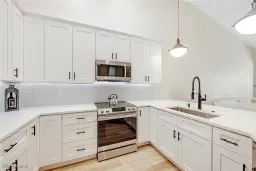 Picture of 7741 Pebble Creek Cir 302, Naples, FL 34108