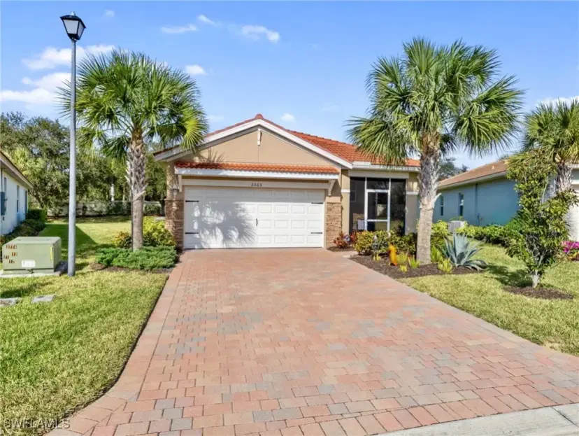 Picture of 2065 Summersweet Dr, Alva FL 33920