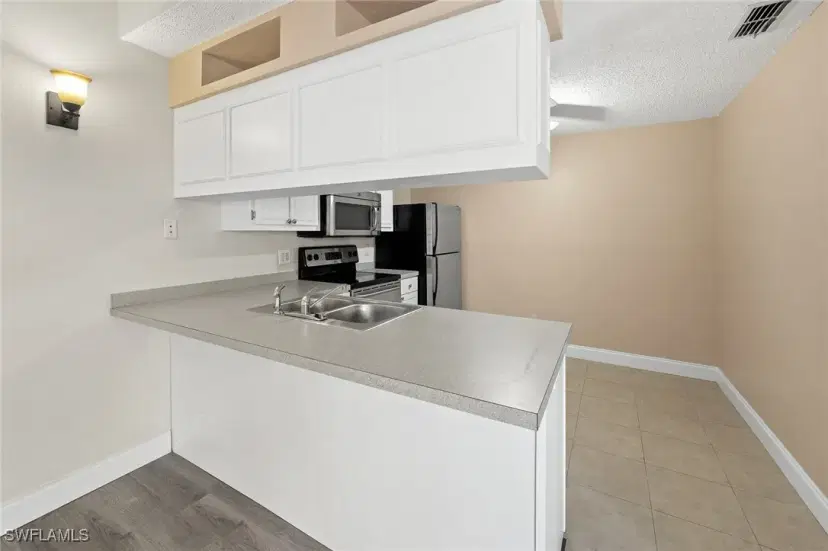 Picture of 15467 Crystal Lake Dr, North Fort Myers FL 33917