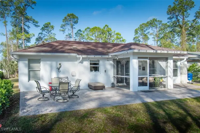 Picture of 2250 Della Dr, Naples FL 34117