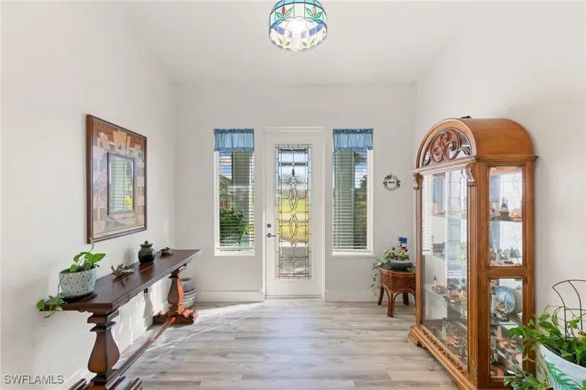 Picture of 18013 Greenwood Dr, Naples FL 34114