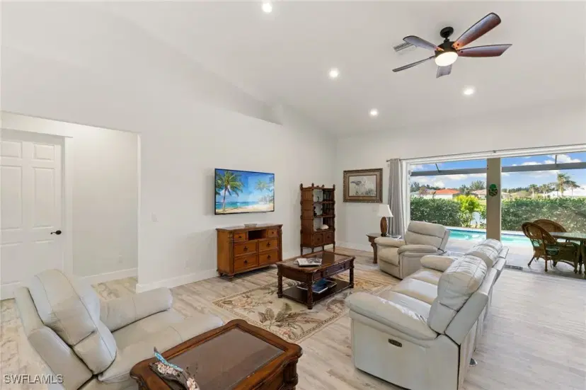 Picture of 18013 Greenwood Dr, Naples FL 34114