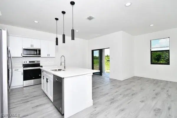 Picture of 8304 Lena Ct, Labelle FL 33935