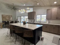 Picture of 1014 SE 16Th Ter, Cape Coral, FL 33990