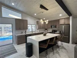 Picture of 1014 SE 16Th Ter, Cape Coral, FL 33990