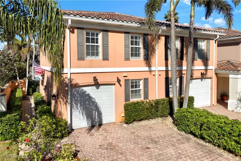 Picture of 5509 Cove Cir, Naples FL 34119