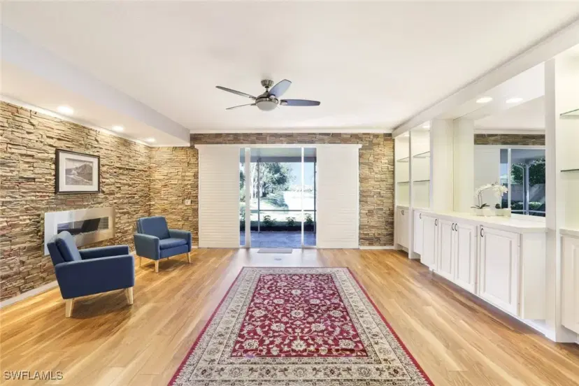 Picture of 5509 Cove Cir, Naples FL 34119