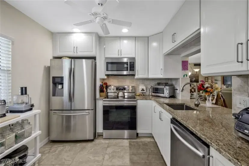 Picture of 1747 Pebble Beach Dr 207, Fort Myers FL 33907