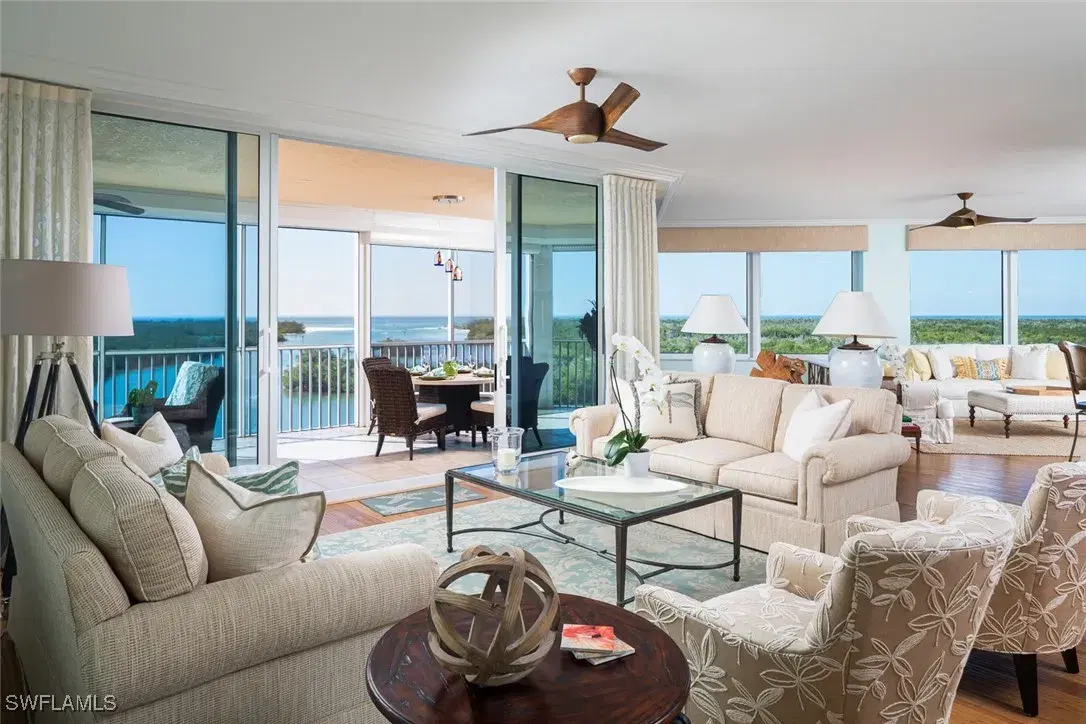Picture of 425 Dockside Dr 605, Naples, FL 34110