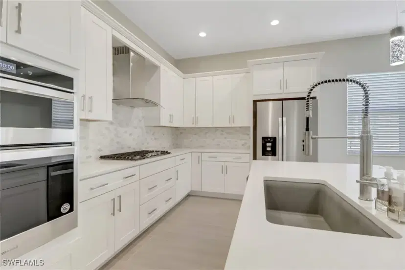 Picture of 9084 Saint Lucia Dr, Naples FL 34114