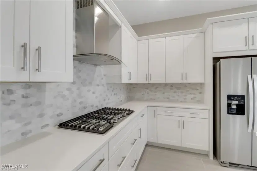 Picture of 9084 Saint Lucia Dr, Naples FL 34114