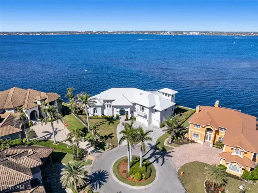 Picture of 771 Cypress Lake Cir, Fort Myers FL 33919