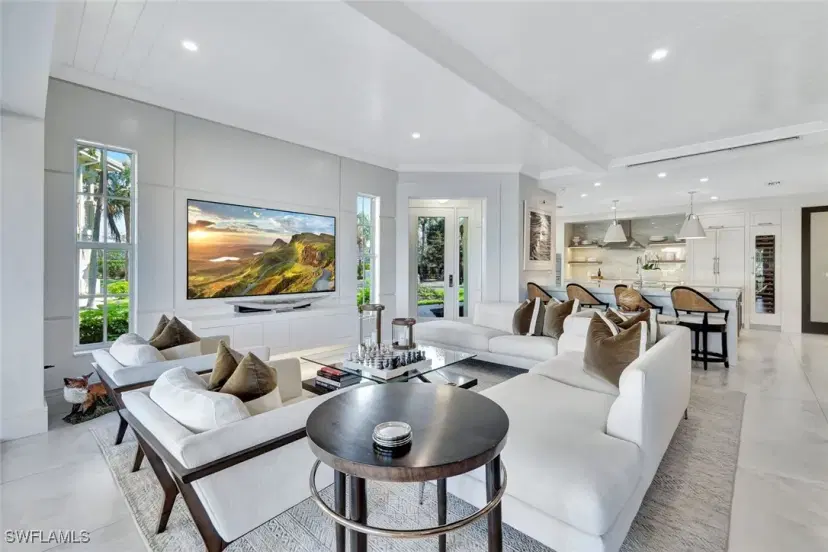 Picture of 375 Sea Grove Ln 102, Naples FL 34110