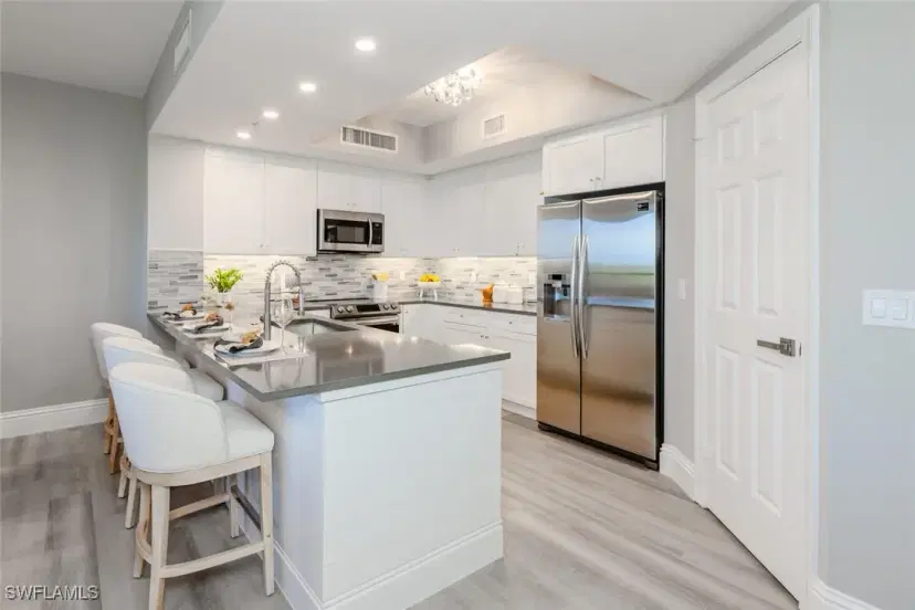 Picture of 1065 Borghese Ln 303, Naples FL 34114