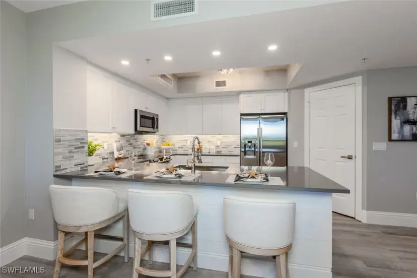 Picture of 1065 Borghese Ln 303, Naples FL 34114
