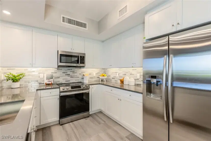 Picture of 1065 Borghese Ln 303, Naples FL 34114
