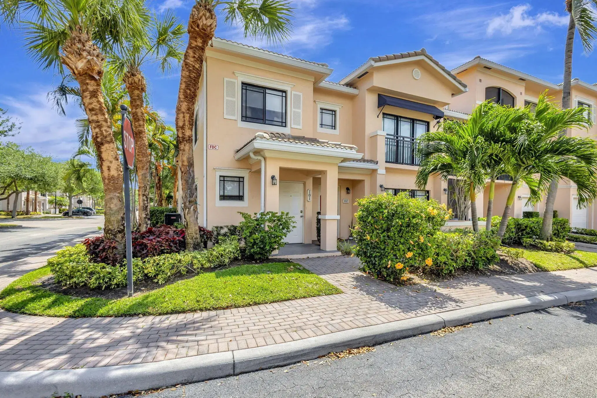 Picture of 2809 Amalei Drive 101, Palm Beach Gardens, FL 33410