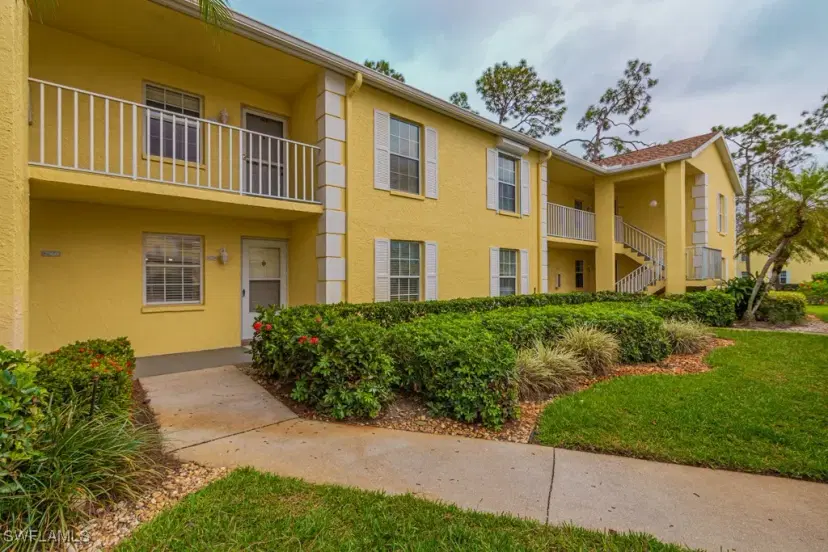 Picture of 2562 Kings Lake Blvd 102, Naples FL 34112