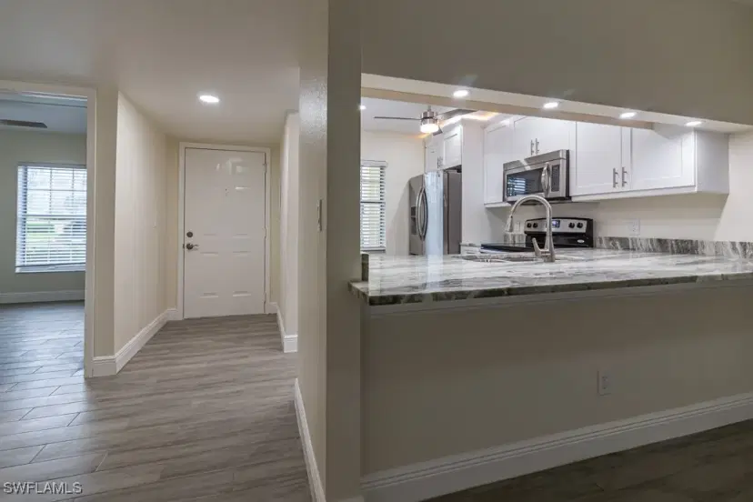 Picture of 2562 Kings Lake Blvd 102, Naples FL 34112
