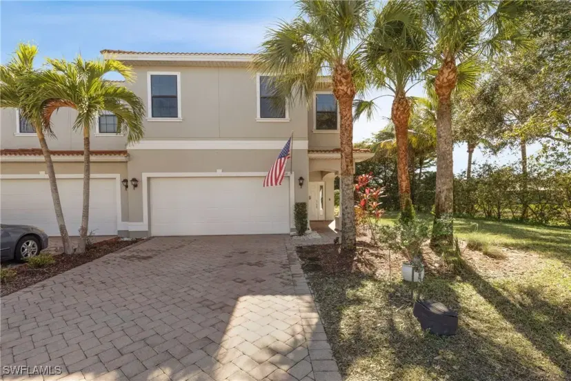 Picture of 15116 Summit Place Cir 213, Naples FL 34119
