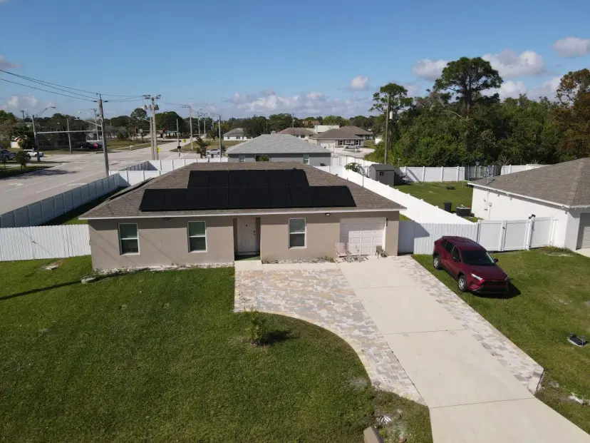 Picture of 402 NE Mainsail Street, Port St Lucie FL 34983