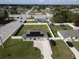Picture of 402 NE Mainsail Street, Port St Lucie, FL 34983