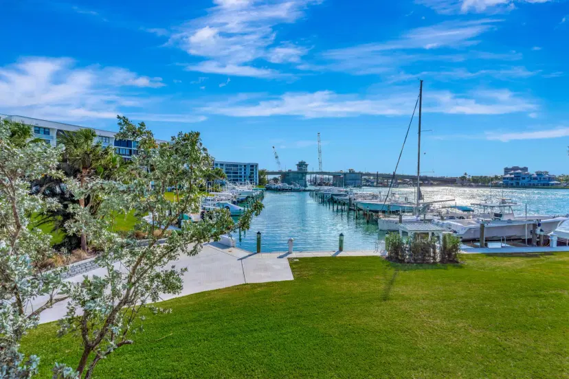 Picture of 1542 Jupiter Cove Drive 207, Jupiter FL 33469
