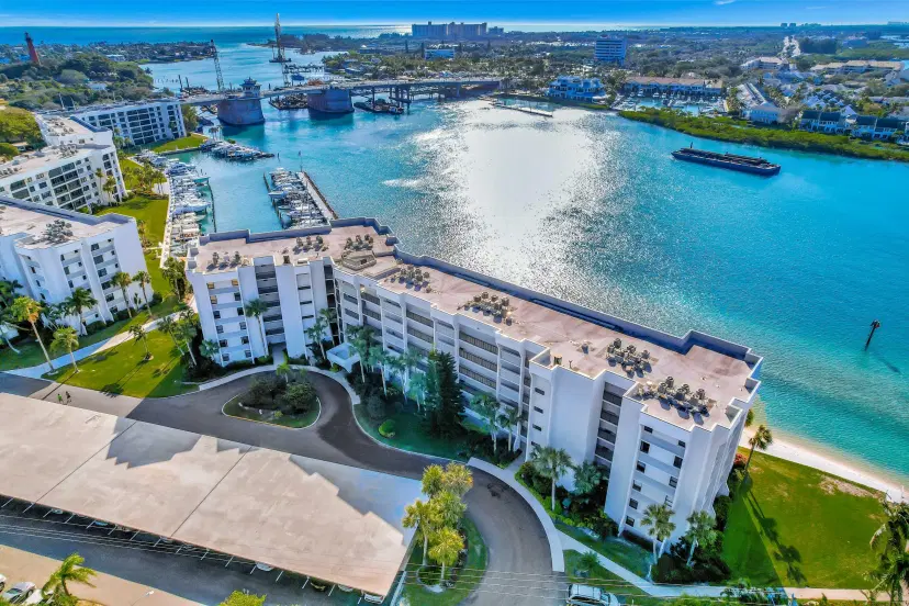Picture of 1542 Jupiter Cove Drive 207, Jupiter FL 33469