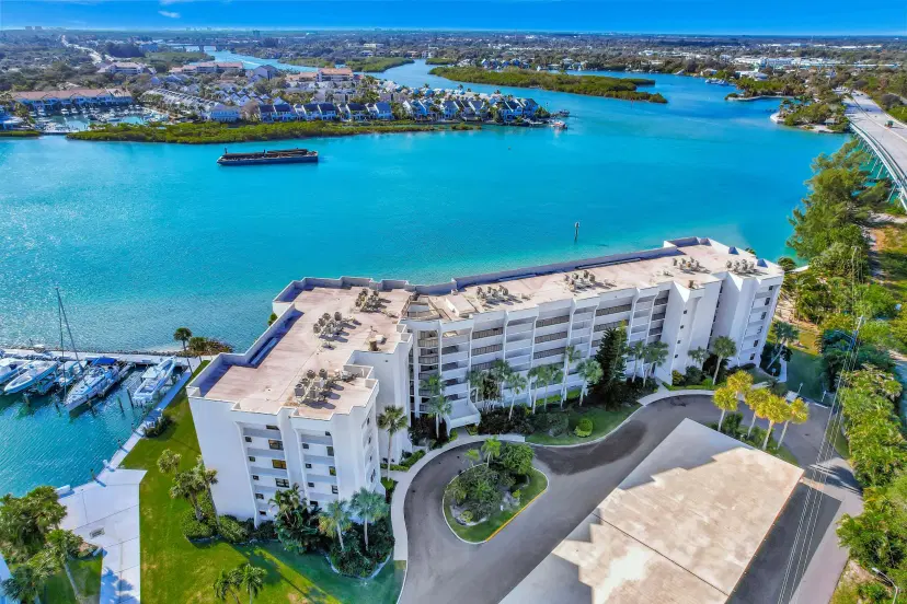 Picture of 1542 Jupiter Cove Drive 207, Jupiter FL 33469