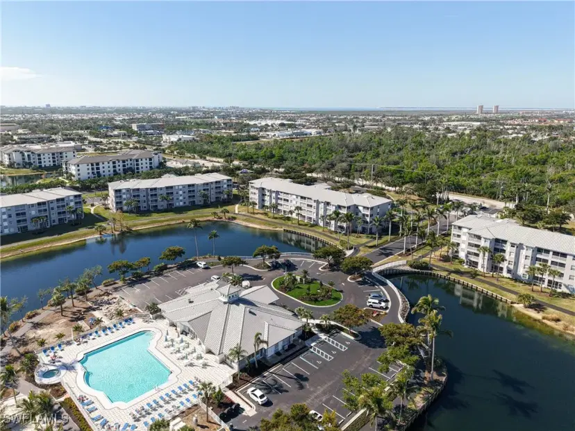 Picture of 16575 Lake Circle Dr 1124, Fort Myers FL 33908