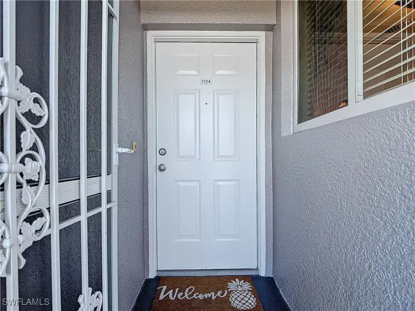Picture of 16575 Lake Circle Dr 1124, Fort Myers FL 33908