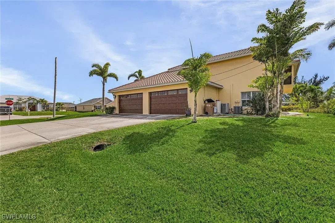 Picture of 2250 SW 20Th Ave, Cape Coral, FL 33991