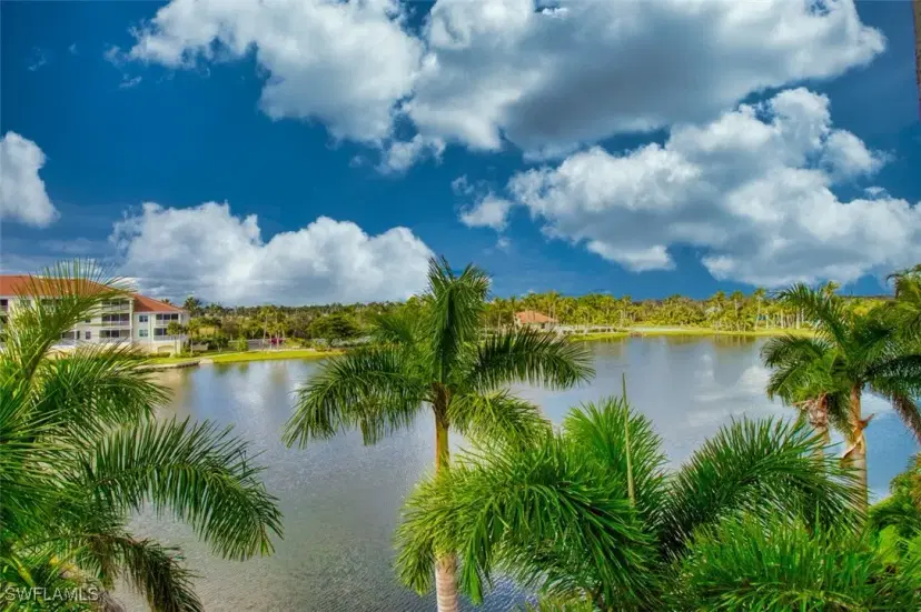 Picture of 20041 Sanibel View Cir 104, Fort Myers FL 33908