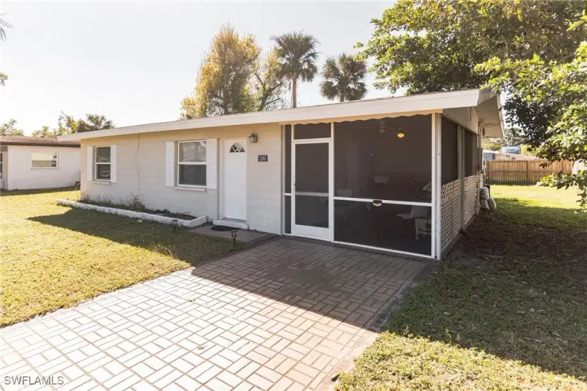Picture of 1185 Biscayne Dr, Cape Coral FL 33909