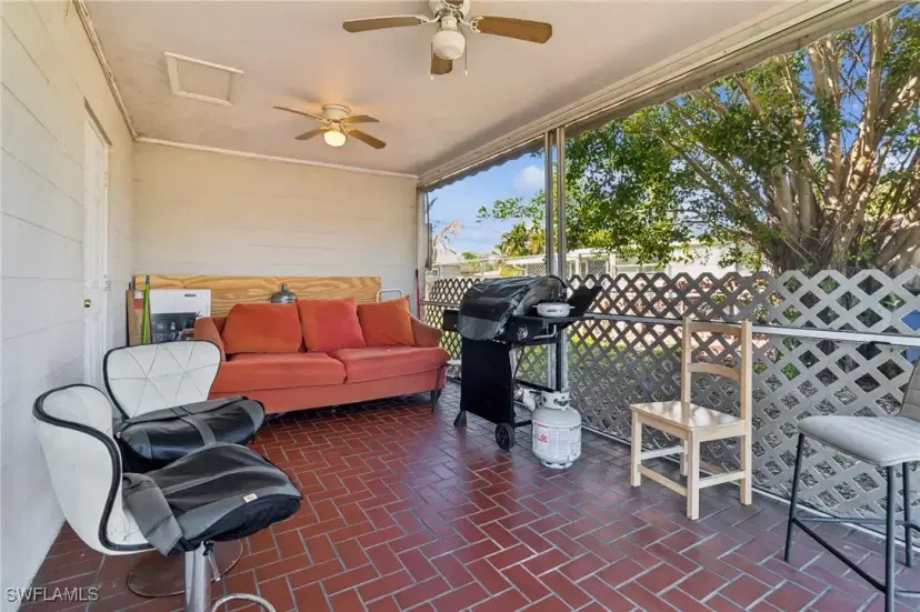 Picture of 1185 Biscayne Dr, Cape Coral FL 33909